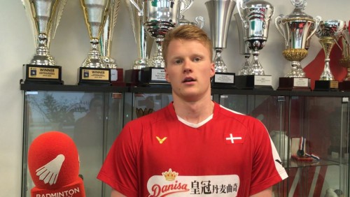 与成年队老 与成年队老