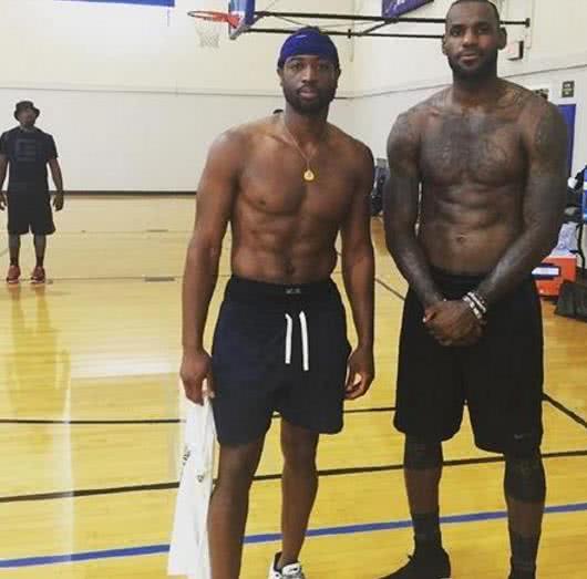 更是因为从 更是因为从