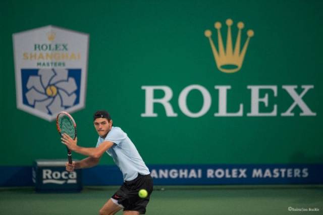 卫贾米尔 卫贾米尔