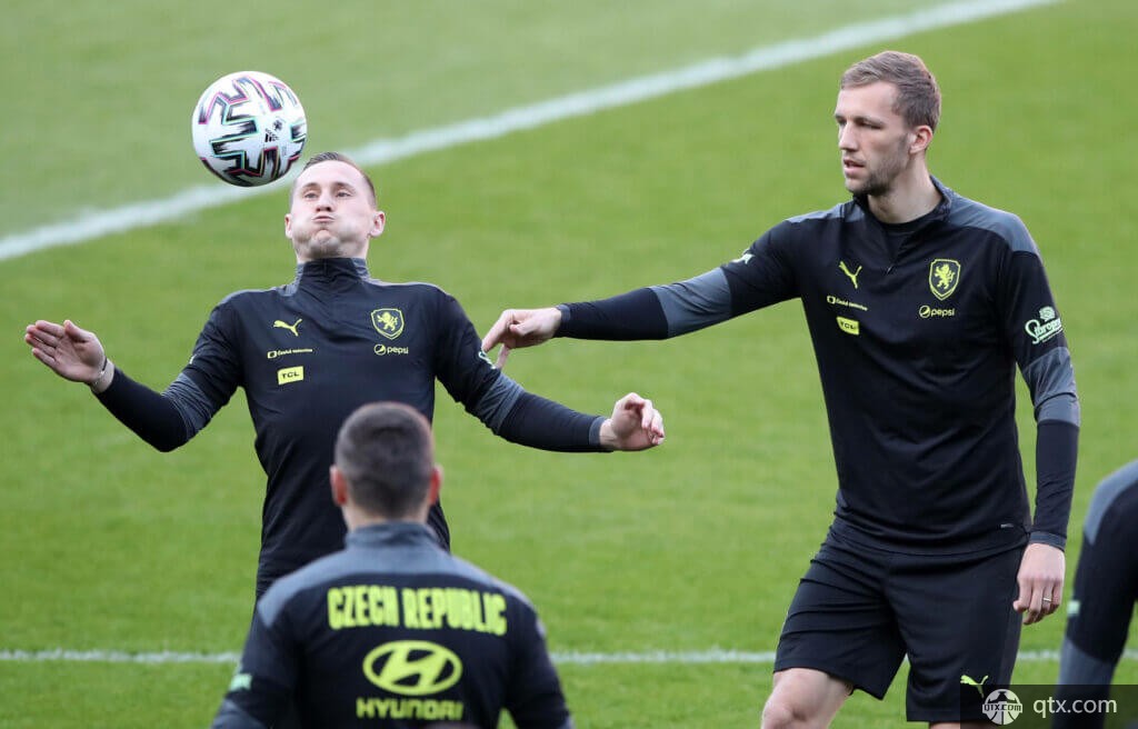 发展被迫按 发展被迫按